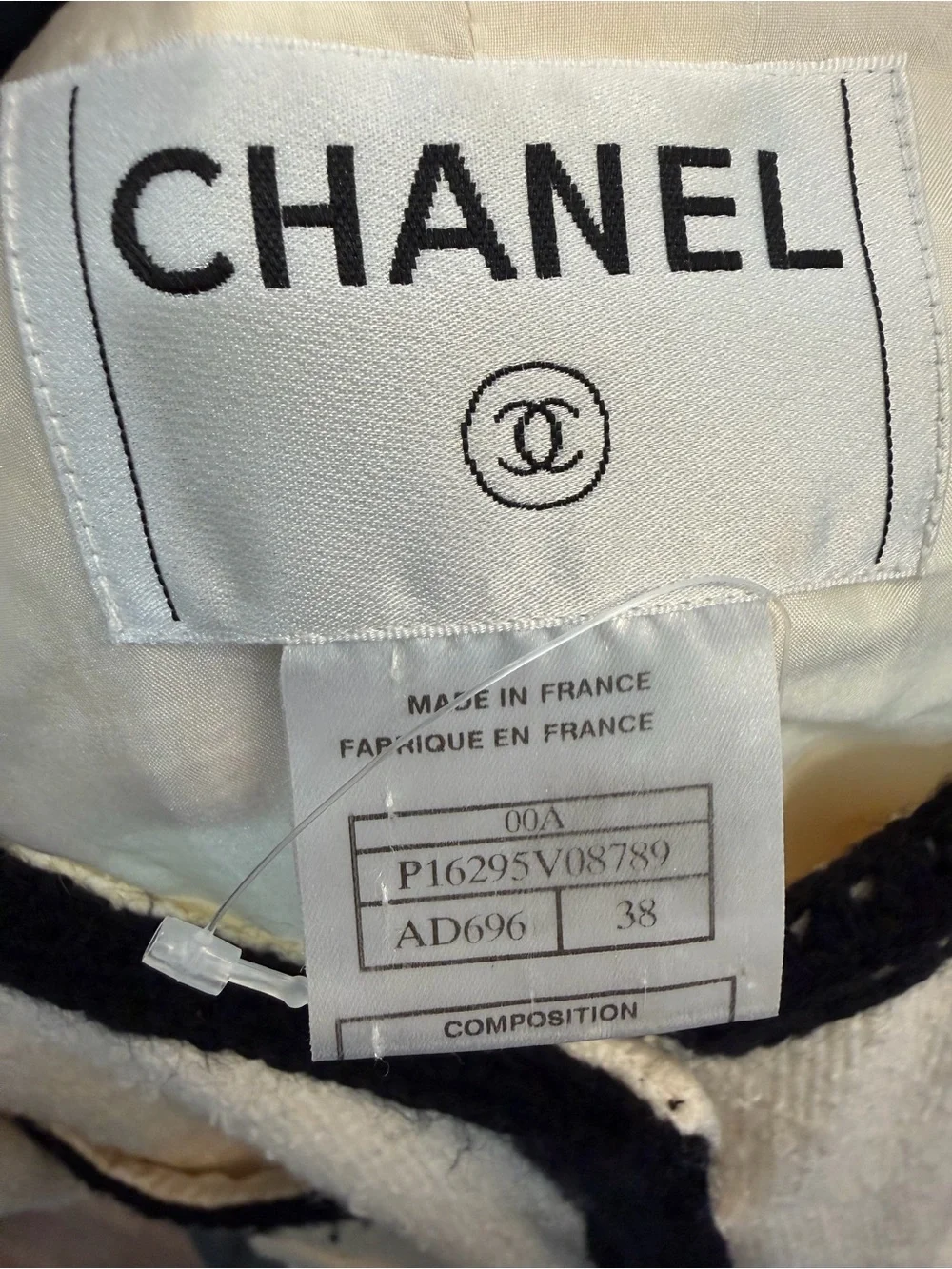 CHANEL Ivory and Black Trim Classic Jacket